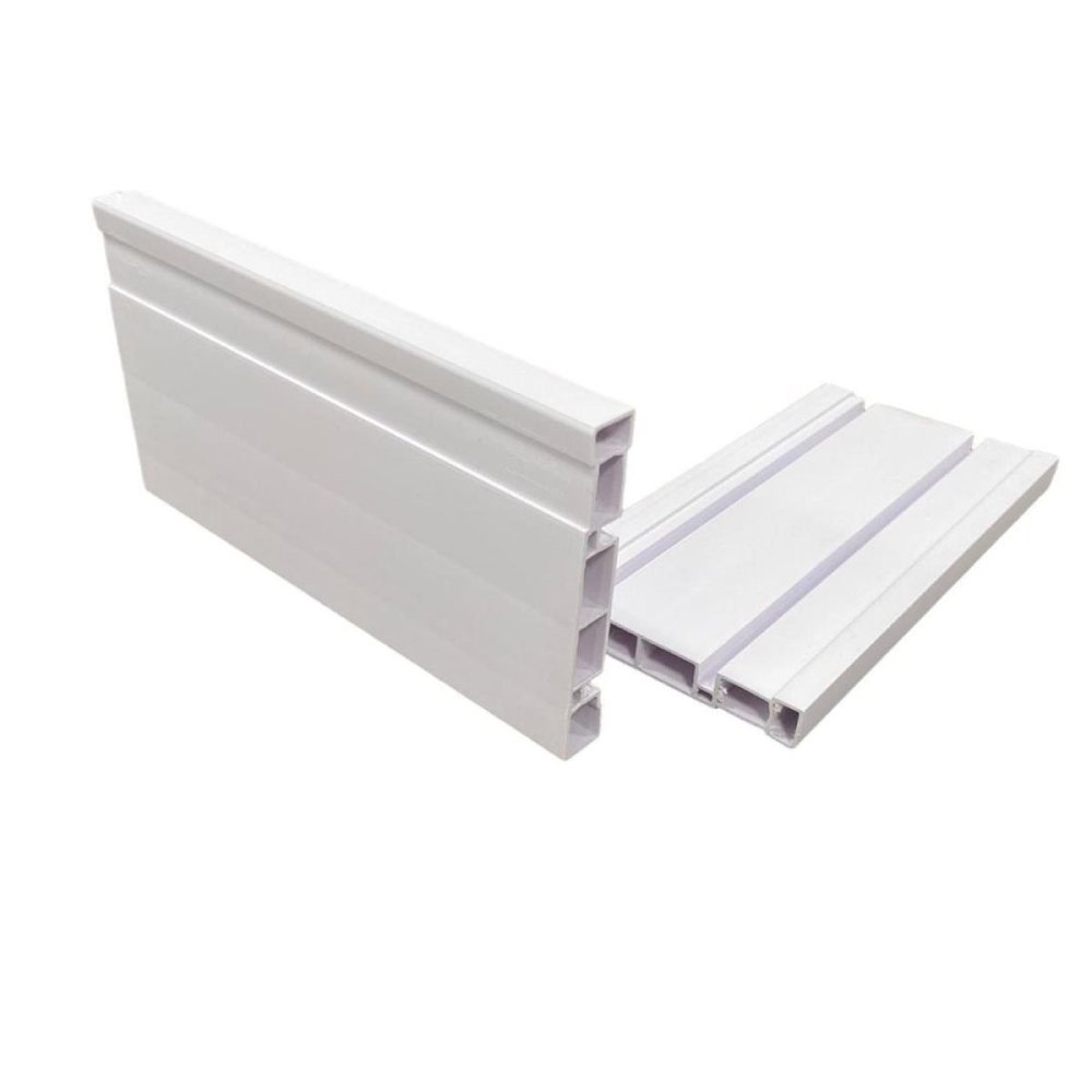 Rodapé PVC Branco Neve frontal